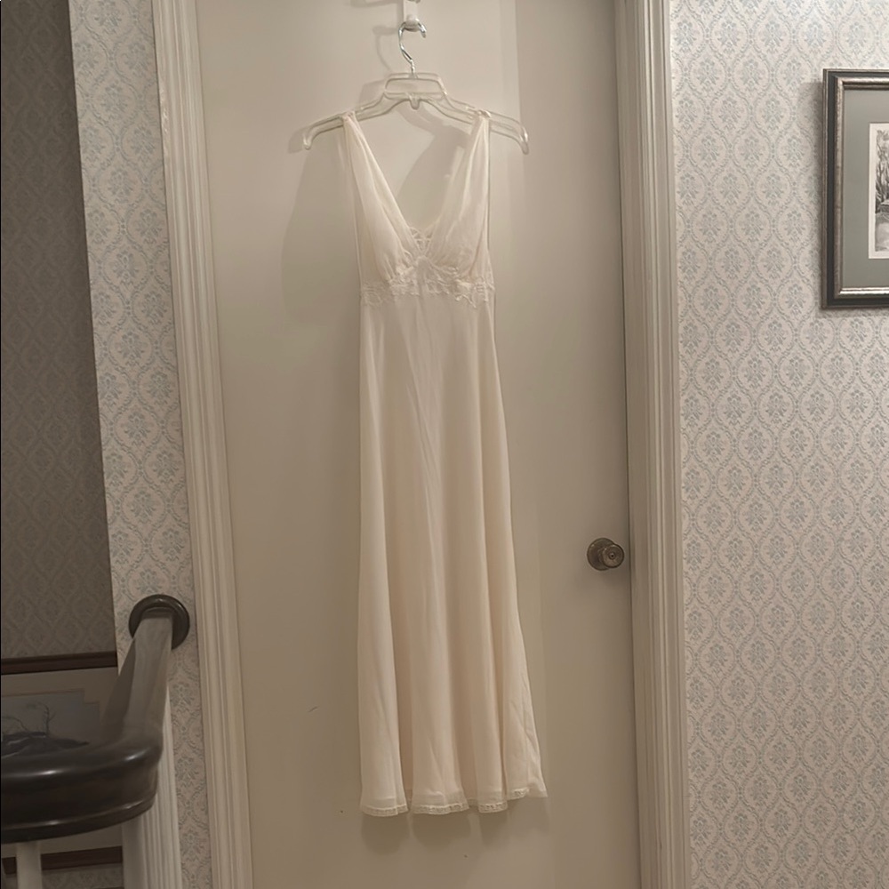Cabernet Cream Chemise